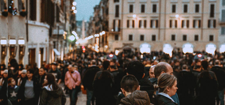 Январь отметился массовыми увольнениями