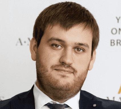 Артем Деев